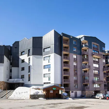 Apartment Les Cimes De Caron-3 By Interhome