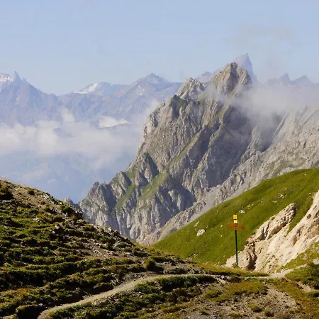 Les Cimes De Caron-3 By Interhome * Val Thorens